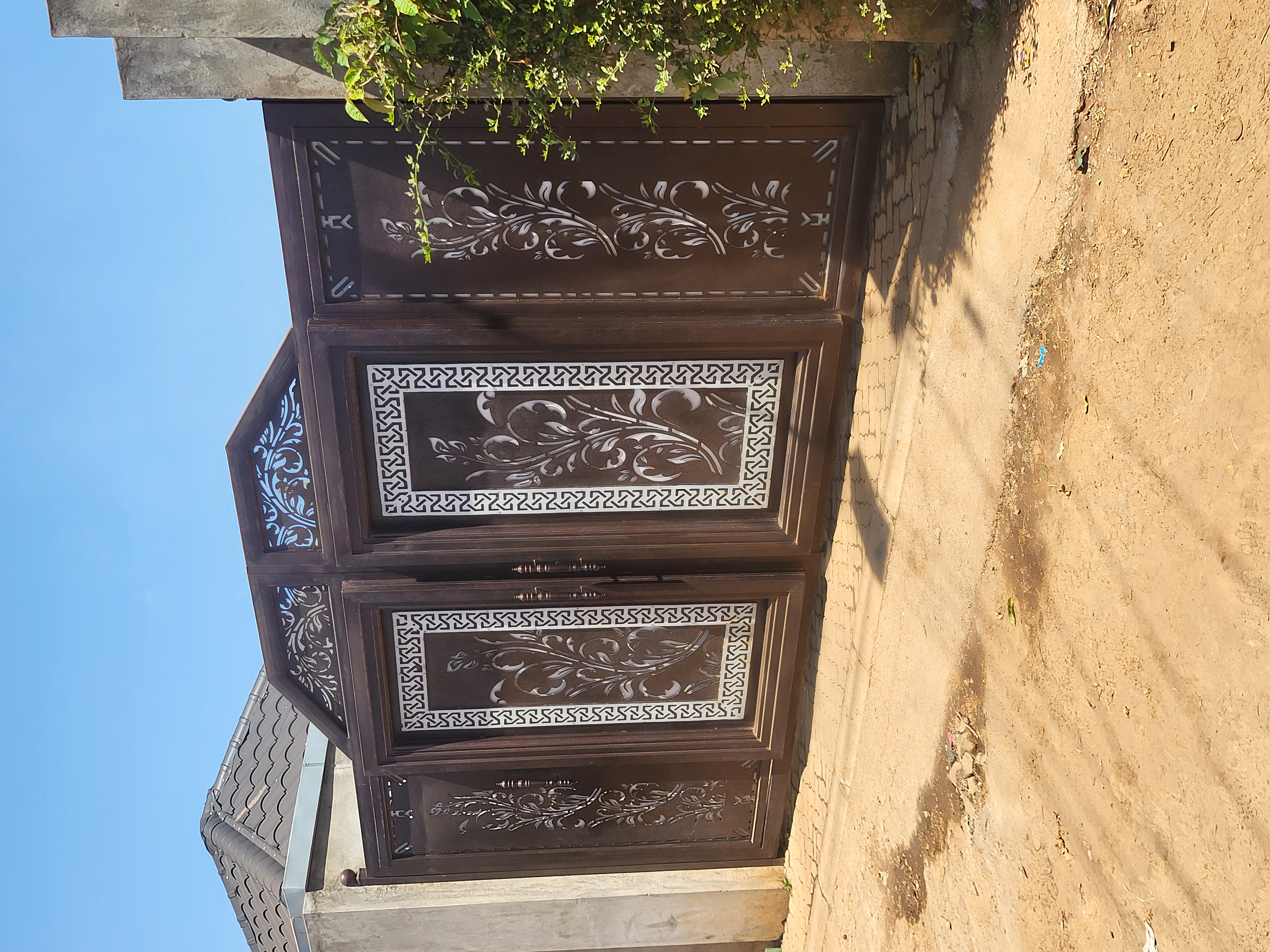 Custom double swing gate